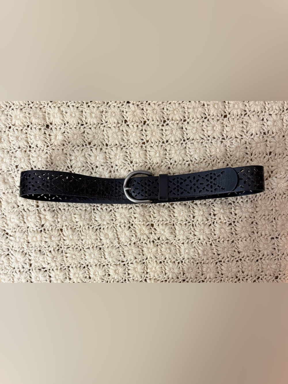 Vintage 90s Y2K Women’s M Black Flower Cut Out Distressed Leather Hippie Belt